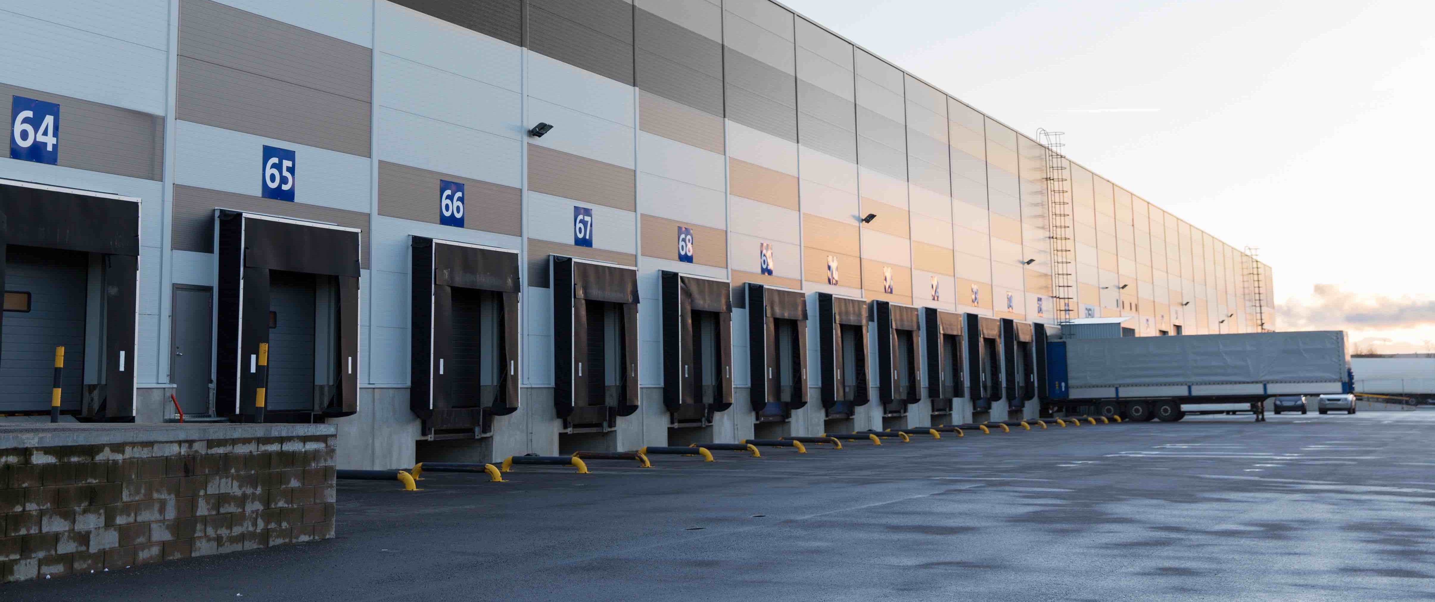 5 Ways Dock Shelters Can Help Conquer Rainy Season